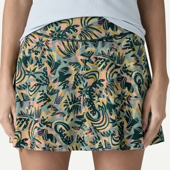 Patagonia W's Maipo Skort - Picture 2 of 7